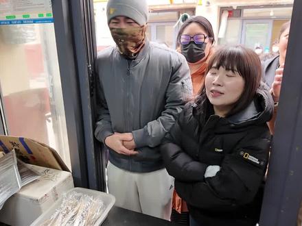 天津武清麻辣拌界“史铁生”与馋嘴余华们双向奔赴(供稿:武清融媒、程向兵)#你好天津 #麻辣拌 #双向奔赴