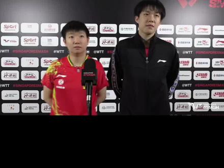 #wtt新加坡大满贯 #莎头组合 #混双 视频一
头:今天这麦克风对你挺友好
莎:你猜我想搭理你吗(白眼🙄)
视频二
莎莎快发言的时候,头那眼神提醒,记者调整麦克风高度那儿,头头的笑差点没收住😂😂#天选混双