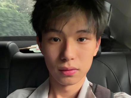 豆包的权威你不知道#豆包ai #豆包p图指令男生 #氛围感 #豆包p图指令 豆包p图指令酒吧喝酒