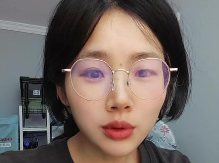原来如此😅
晚上我无意间把之前的那个问题解决了😂
你们去试试。
电脑微信截长图。
不会真的只有我不知道吧……😳
#办公技巧#excel技巧 #小七慢慢发光 #办公技巧