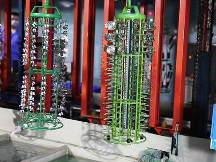 一枚徽章的诞生#徽章定制 #徽章生产过程 #金属徽章 #徽章工厂#科普 #纪录片 #娱乐评论大赏 #程果工艺品