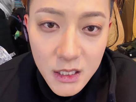 黄子韬自曝因脑淤血,接受开颅手术缝了43针,“把血拿出来、骨头拿出来再盖上去”