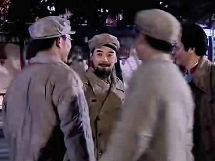 周总理正式向毛主席介绍陈赓将军