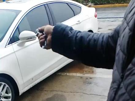 福特蒙迪欧遥控器两次才解锁四门匹配方法