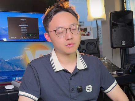 reaction|陈楚生《无声的祭坛》,技术与情感的完美统一 声乐专业评析:陈楚生《无声的祭坛》。平衡混声的稳定控制、转调处气泡音的情绪铺垫、衬词的艺术化运用,共同构建了完整的演唱表达。陈氏唱腔内敛而有张力,以音乐为载体,控诉战争残酷,传递对和平的深切渴望。
#陈楚生 #无声的祭坛 #学唱歌 #声乐教学 #reaction