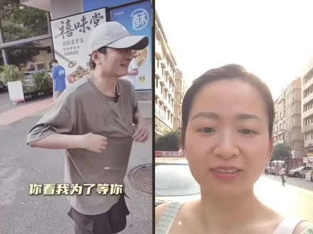 跟着李维嘉打卡脆皮煎饺摊,在这里排队的人说感觉没动过。#李维嘉#煎饺#长沙小吃#街边小吃#烟火气小店