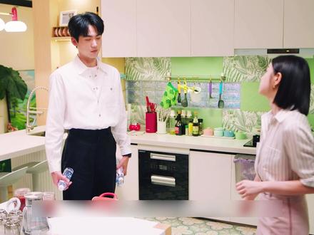 第十一集丨《狙击蝴蝶》 李雾吃醋#狙击蝴蝶 #给狙击蝴蝶二创叠满BUFF #陈妍希 #周柯宇 #新剧来袭 @电视剧狙击蝴蝶(你的蝶来了