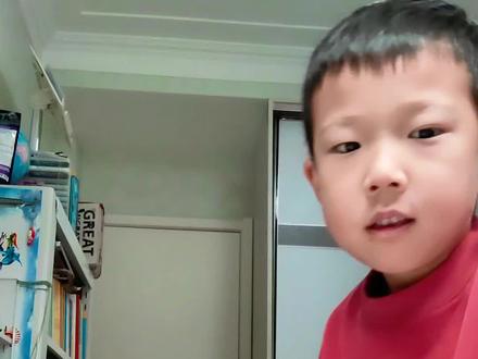 布鲁可星辰版变形金刚拼装
第五弹(视频中口误)横炮
第二弹 碾压机
第四弹 千斤顶载具(视频口误)
#布鲁可变形金刚 #男孩子的快乐