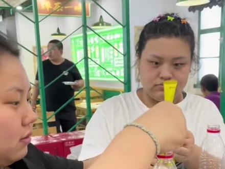 分享一下我们平时都会补充的膳食纤维小纤条,饭前饭后喝都可以,每天补充#膳食纤维 @DOU+小助手