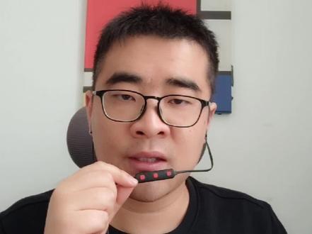 今天来讲soaring(猛涨的,急剧增加的)在考试中的应用,有很多高分句式,拿小本本记下来哦。更多英语知识,添加微信zdizzy,一起学习吧🥰🥰#英语 #外刊 #高考英语作文 #高级词汇