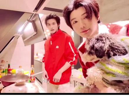 云旗&郝熠然 人间烟火最动人心🎇 平平淡淡…简简单单的相处
#我担秒了全世界 #云旗郝熠然 #日常分享 #明星穿搭 #明星周边 (来源网络)