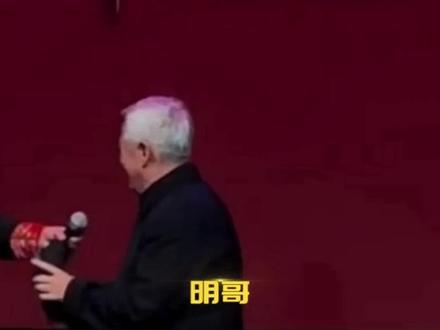 赵本山老师转头,一下瞬间泪目,重回那个时代!#赵本山 #赵本山小品 #赵本山老师 #赵本山式安排