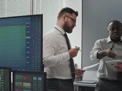 张雪机车概念股大涨,散户该不该跟? #A股 #股市 #投资 #张雪机车 #热点