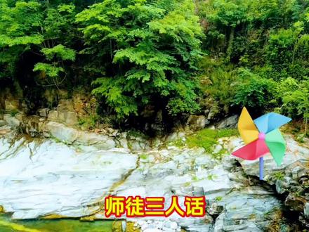 张强昨天直播带着两大弟子,也是个人赛冠军王禹博和唐丹复盘了个人赛棋局