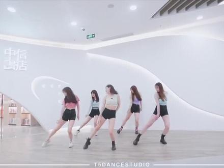 准备准备要出道了🥳#女团舞 #rillon