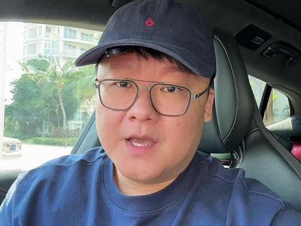 大年初一必看《飞驰人生3》,因为除了热爱拉力赛和它背后的故事,更能看见我们的爱车#Firefly萤火虫 !!!#拉力赛 #韩寒