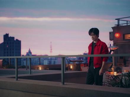 当这一年接近尾声,你期待着怎样的故事? 千问携手千问品牌全球代言人易烊千玺,邀你新年上千问,让美好生成!#易烊千玺千问品牌全球代言人 #新年上千问让美好生成 #易烊千玺