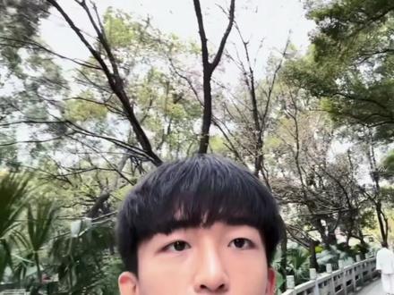 #黄子弘凡 异地恋的我们打足了一千次视频电话