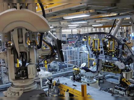 一家冲刺4nm,一家扎根归元:中国造车的两种活法 #比亚迪 #璇玑A3 #长城汽车 #韬定律 #中国汽车