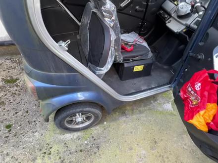 修电池小伙儿改行二手三轮车鉴定师,看这台东威新能源A6值得买不