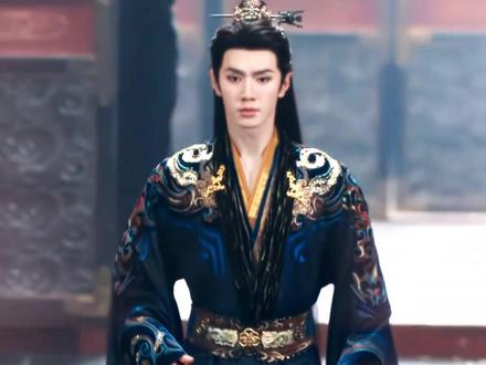 一笑随歌迎来了他真正的宣发期#陈哲远 #李沁 #付一笑 #凤随歌