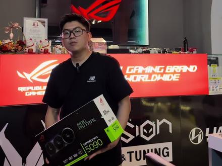 RTX5090都未必有用 老板要求很简单:
🎯 CS2 稳定、高Hz、尽量低延迟。
很多人以为5090就能解决全部,
但真正影响体验的,很多时候是:
⚡ CPU 调教
⚡ RAM 延迟
⚡ 1% Low 稳定性
有些电脑能调很猛,
有些反而稳定更重要。