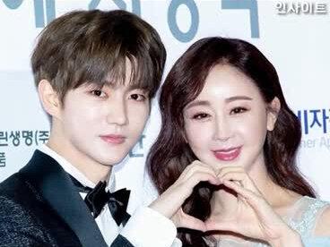 #相识到相恋 想知道我们是怎么走到一起的话,今天晚上8点30记得来直播间,听我们的爱情故事~#来我直播间