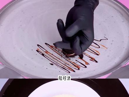 长篇版~一次看个爽系列,原文已完结#郁郁不可为 郁郁不可为后续 #陆时津许乘月郁然 陆时津郁然许乘月后续 #陆时津郁然许乘月小说#皆为遗憾 皆为以后后续 皆为遗憾结局 结尾遗憾 #陆云 遗憾相伴
小说 推文 每日推荐 今日推文 小说推荐
「陆时津,我们的孩子没有了。」我躺在病床上对他说。他几乎站不住,怔怔地看着我。我想,他会不会后悔,为了白月光推开我。陆时津大步走进咖啡厅时,我正准备播 120。他看了眼过敏到休克的许乘月,回头便给了我一巴掌。力道很大,我不稳地朝旁边趔趄了下。陆时津瞠目欲裂,扬声质问。「明知道她对小麦过敏,你还故意给她换成面粉制的,是想害死她?」说完,他一眼都没再看我,抱起许乘月离开。我反应过来时,原地只剩我一个人。