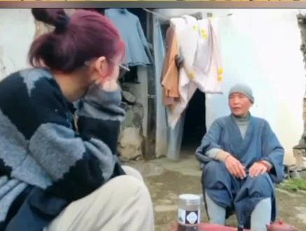 终南山比丘尼师父与女孩子的对话
弘扬传统文化#国学经典智慧
祈福国泰民安#愿所有人平安健康