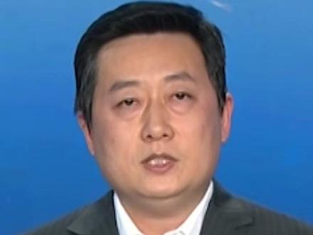 新国标电动自行车能带小孩吗?中国电子技术标准化研究院安全技术研究中心何鹏林回应:新国标对于车座的规定与2018版完全一致,允许在后衣架上安装儿童安全座椅,消费者可根据需求去选购。#新国标#电动自行车新规#新国标电动自行车 (来源:央视新闻)