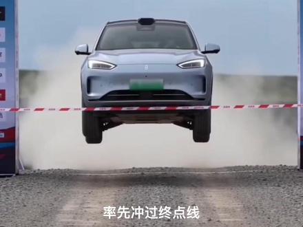 #随变ai随便玩 #随变体验飞驰人生 #飞驰人生3 #青年创作者扶持计划、#赛车
AI一键生成《飞驰人生3》同款大片!评论区晒出你的共创作品吧!