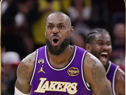 “一球不中”?一场本该百分百命中率的比赛!这到底是不是犯规? “一球不中”?一场本该百分百命中率的比赛!这到底是不是犯规?虽有遗憾,但也是不完美的完美!#詹姆斯 #湖人