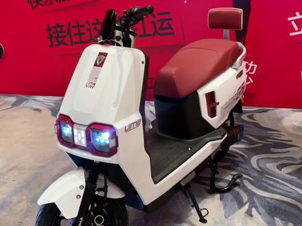 立马启明:潮酷机甲 持久续航 你爱了吗?#电动车 #泉州 #立马大动力电动车 #智能 #热点