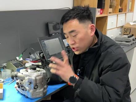 路虎48V轻混系统的车主看过来,如果您的爱车,仪表提示充电系统故障,48伏电池故障,别去换DCDC模块和48V电池总成啦,浪费米还耽误时间,看完这条视频让你省下几个W。
#路虎 #路虎48v轻混不发电 #路虎充电系统故障 #路虎48v电池维修 #西安路豹路虎专修