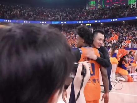 古德温压哨绝杀真的强,但张镇麟同样功不可没,上海男篮最佳本土引援#古德温绝杀 #CBA总决赛