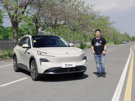 别克至境E7测试第二弹 80-120km/h加速测试 在上次0-100km/h加速测试以后,我们补充测试了它的80-120km/h加速测试,并体验了加速中途加速感受。是一台能超越2.0家用车的1.5自吸混动。#别克至境E7