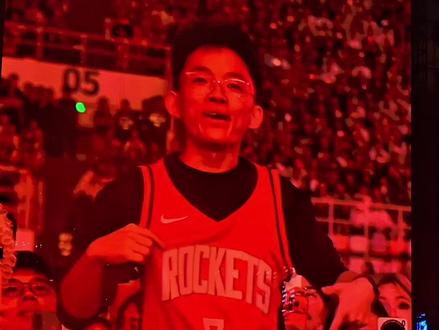 3.20点歌互动环节《下雨了》
啊啊啊我们《下雨了》终于上桌了!
#薛之谦 #薛之谦万兽之王