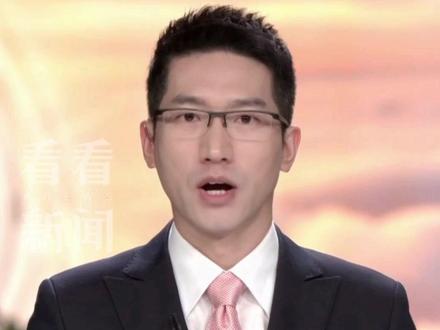 #高市早苗散会后站不起身 多名大臣围拢关切 公务提前结束!#高市早苗因身体抱恙取消中东大使会见