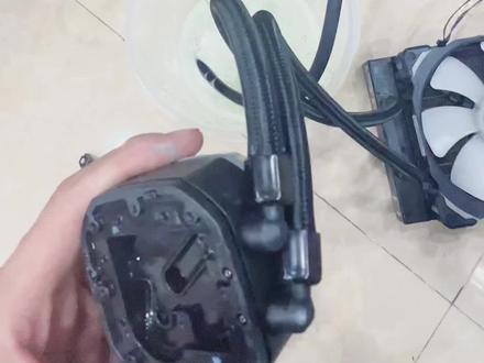 接上个视频,水冷液加装完成,不建议小白模仿,安装不好就会漏液