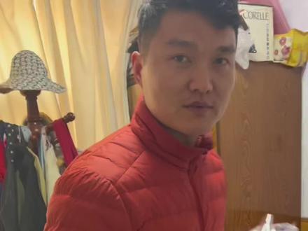 球友们我好冤枉啊,这些羽毛球衣服是杂牌吗#羽毛球 #享受运动带来的快乐 #运动 #享受羽毛球带来的快乐