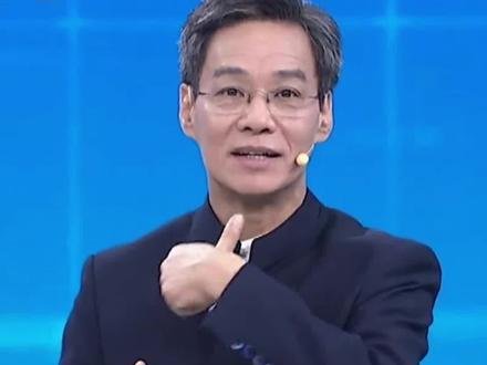 【#人体自带的止咳开关 ,按一按效果好!】咳嗽不停?别急,专家表示,人体有个止咳穴位——天突穴!它位于胸骨和颈部交接的凹陷处。受风寒咳嗽时,可以用搓热的拇指按压揉搓,或者用烤热的生姜片贴敷搓揉。快转给有需要的人!