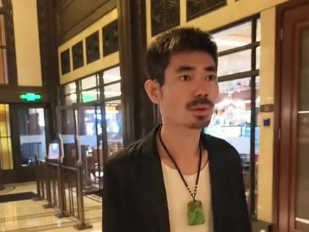 网络人物志第49期玩命哥,你可能不知道他是谁,但你一定听过这段音频#搞笑 #人物故事 #玩命哥 #抽象 #和平饭店