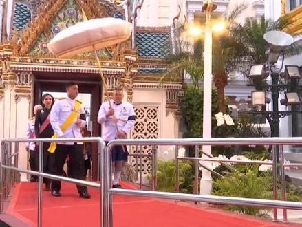 诗妮娜贵妃学精了!争夺到提帮功的监护权,携子归来出尽风头