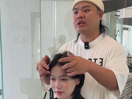 全程无删减菱形脸甜酷感短发鲻鱼头 全程无删减菱形脸甜酷感短发鲻鱼头,教您从细软塌剪成甜酷感鲻鱼头!!!#深圳剪发 #菱形脸 #鲻鱼头 #发型推荐 #美发教程