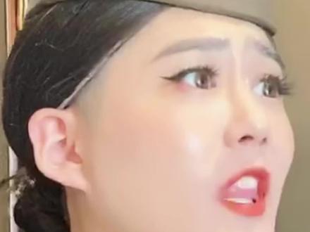 飞30年的老飞贼教你画樱桃小嘴#内容过于真实 #搞笑 #模仿