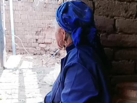 大妈也认得好酒孬豆瓣,讨婆娘管家长