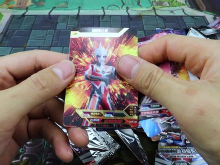 小伙拆奥特曼卡包!开出了黑暗浮士德UR白金卡!也太香了吧! #奥特曼卡片 #奥特曼卡片拆包 #奥特曼卡片玩具