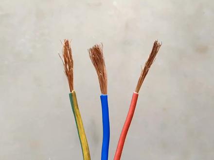 3根电线怎么接一起?80%的电工都接错了,原来这才是正确的接法 #电工教学 #电工知识 #电子电工 #零基础学电工 #电工技术 #软线对接 #电工懂电工