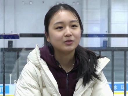 2月15日,朱易收到了中新社的专访,讲述了自己的冰雪故事,谈及北京冬奥会,悠悠表示有些遗憾,因为训练时都没有出现这么严重的失误,未来会滑出更好的自己,表现出自己真正的力量,也希望未来可以为花样滑冰做出更多的贡献。所有的磨砺都是成长,很刻苦很努力的悠悠,相信未来会越来越好#朱易 #花样滑冰