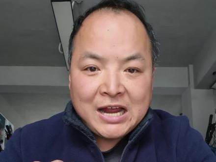 在换胎的时候,到最后怎么都装不上,有遇到这样情况的兄弟,可以跟着视频一步步来。学会了可以徒手装胎#自行车#自行车维修#自行车换胎教程#山地车#公路车#自行车轮胎#换胎